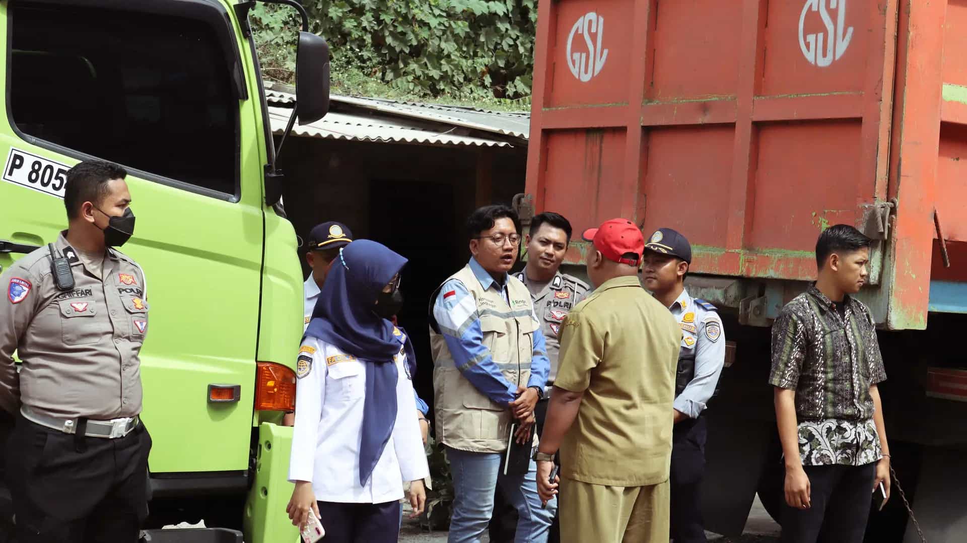 Analisis Lingkungan Jember - IMG_0394 PS